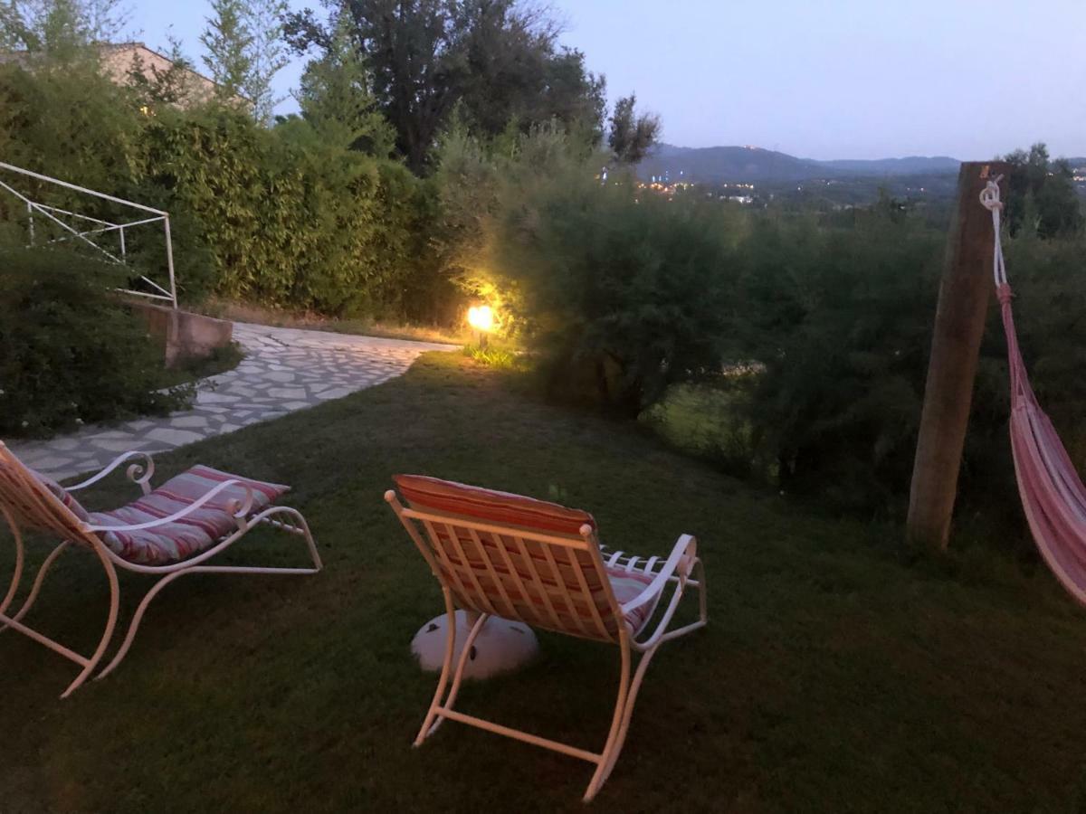 Bed and Breakfast Aloasis Grimaud Exteriér fotografie