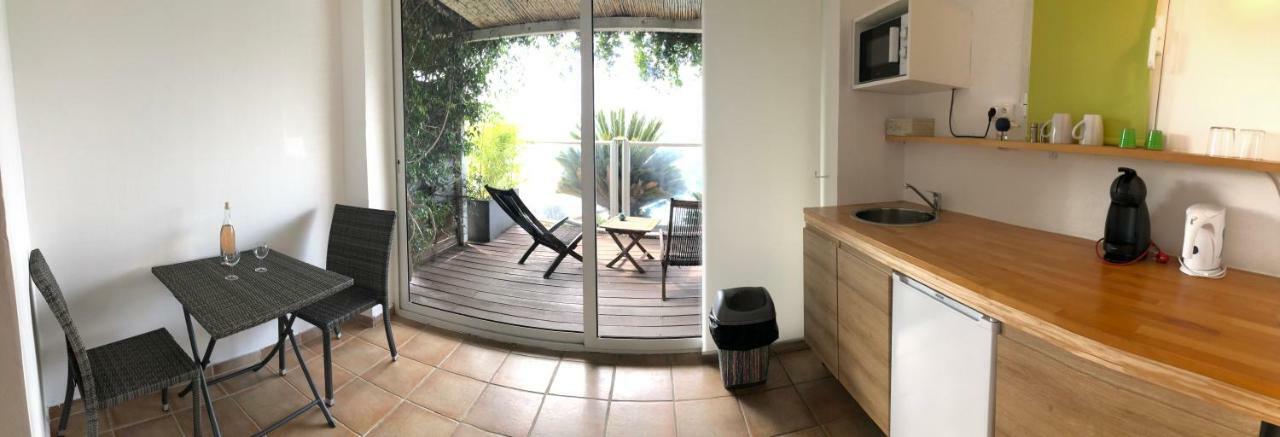 Bed and Breakfast Aloasis Grimaud Exteriér fotografie